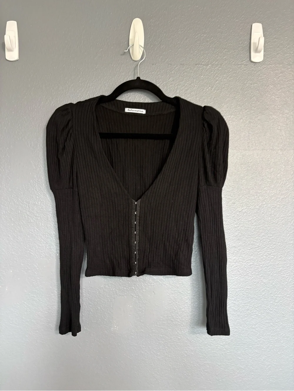 Reformation Black Ribbed Puff Sleeve Hook & Eye Top Size Small